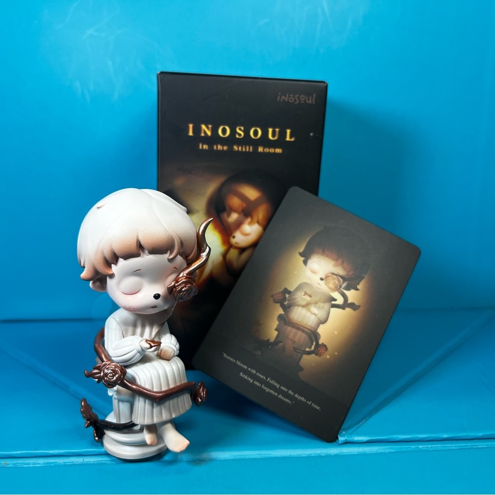 Pop Mart - Inosoul - In the Still Room Series - The Forgotten Statue Figure